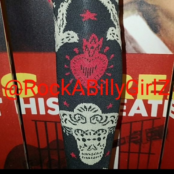 Too Fast Banjo & Cake Day of Dead Fiesta Tattoo Art 19" Knee Socks w 2 Red Bows - Picture 4 of 7